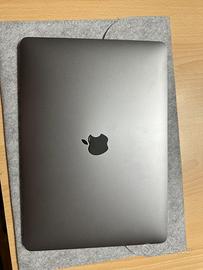 MacBook Pro 13 2019 con touchbar
