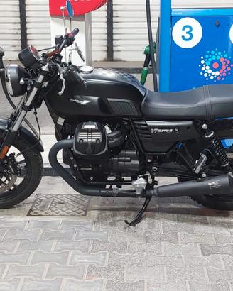 Moto Guzzi V7 III Stone 2017 – ABS – Accessori – P