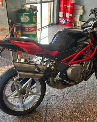 MV augusta 910.brutale