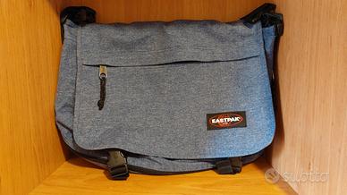 Zaino borsa a tracolla Eastpak blu grande