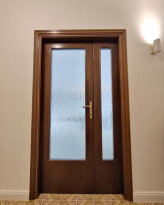 PORTE IN VERO LEGNO (BUONO STATO). Da acquistare!