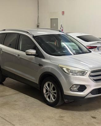 Ford Kuga 1.5 TDCI 120 CV S&S 2WD Titanium