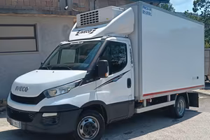 Iveco Daily trasporto carni appese