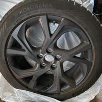 Toyota 4 Cerchi in lega da 18” + termiche