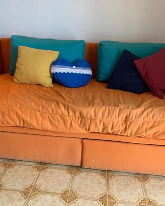 Divano/letto con cassetti