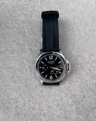 PANERAI LUMINOR AUTOMATIC CON POWER RESERVE 44 mm
