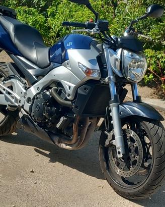 Suzuki GSR 600