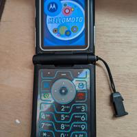 Cellulare Motorola razr v3