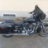 Harley Davidson street glide 103