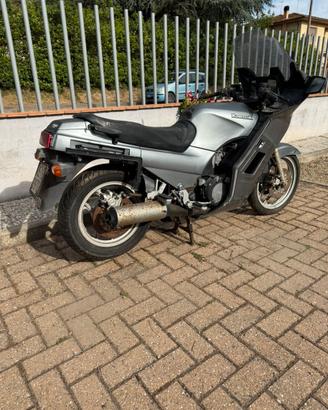 Kawasaki 1000 gtr