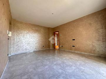 4 LOCALI A CASALNUOVO DI NAPOLI