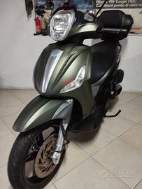 OCCASION PIAGGIO BEVERLY 350 SPORT ABS ARS +GARAZ