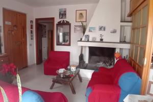 Ampio quadrilocale in piccolo stabile