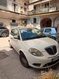 Lancia ypsilon ecochic 1.4 benzina GPL