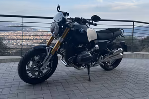 BMW r12 nine T