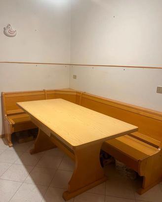 Tavolo con panca contenitore – Set cucina/sala