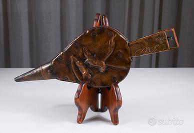 Antico soffietto da camino decorato, legno e rame