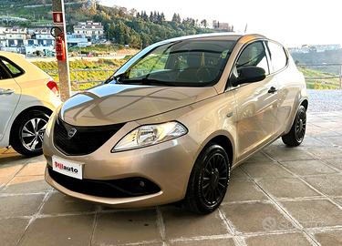 Lancia Ypsilon 1.0 FireFly 5 porte S&S Hybrid Ecoc