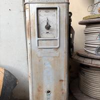 DISTRIBUTORE DI BENZINA BERGOMI