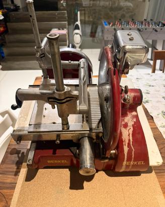 AFFETTATRICE BERKEL P 28