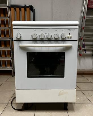 Cucina 4 fuochi + forno