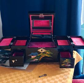 scatola vintage giapponese con carillon