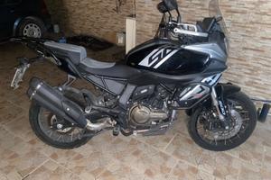 QJMOTOR 600SRT