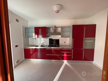 Cucina aran completa di tutto ariston