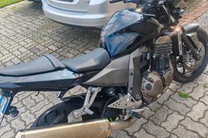 Z750 anno 2004