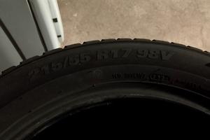Gomme 215/ 55 R17 98V