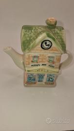 teiera a forma di casetta vintage ceramica 