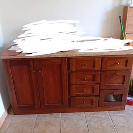 Mobile in legno noce