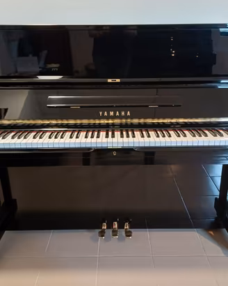 Pianoforte verticale YAMAHA U1 G