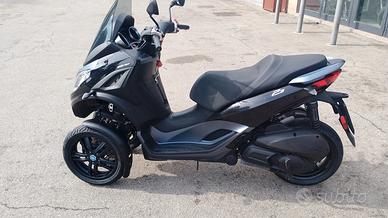 Piaggio MP3 sport