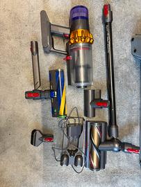 Dyson v15
