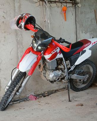 Moto 700