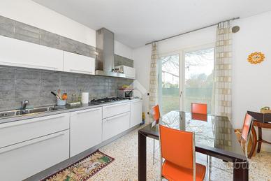 CASA SEMINDIPENDENTE A MIRANO