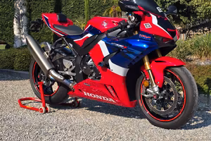 Honda CBR 1000 RR-R SP 