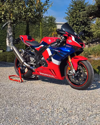 Honda CBR 1000 RR-R SP 