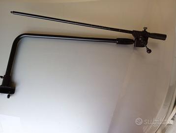 Asta microfonica per supporto tastiere