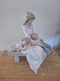 Stanchi di giocare - Statuetta porcellana Lladrò