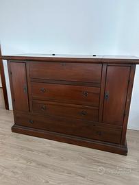 Madia con cassetti e specchio