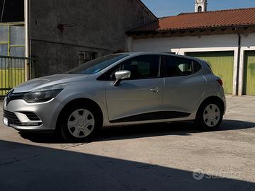 Renault Clio IV Restyling 1.2 16V 75 CV