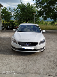 Volvo V60 D2 kinetic 1.6 cambio manuale