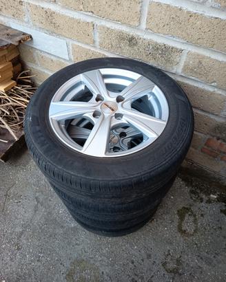 gomme e cerchi Ford