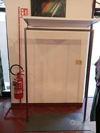 stand per abbigliamento 