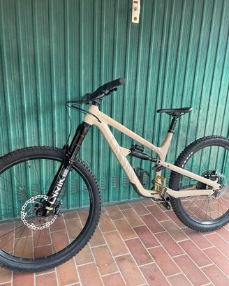 MTB da enduro Canyon Spectral 6 del 2023