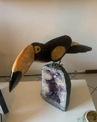 Tucano in pietra