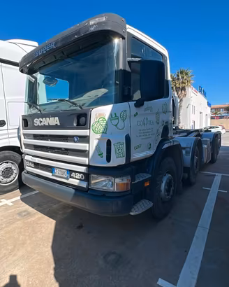 Scania 8x2 Scarrabile