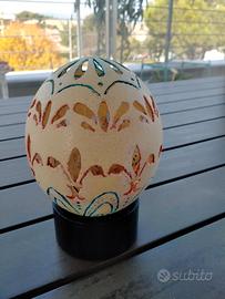 uovo di struzzo lavorato a mano 